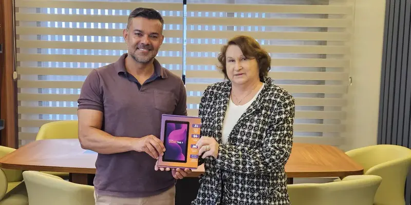 IMM destina 10 tablets para premiar estudantes do Vamos Ler – Geração Digital 2026